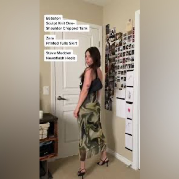 ZARA Bloggers Fav Skirt - Picture 14 of 15